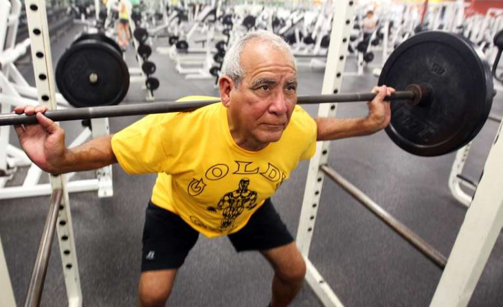 脳卒中後に奇妙な行動をとる人がいるのはなぜですか?